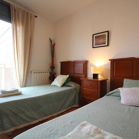 Ca l'Anna - Holiday Apartment Tremp Habitación foto