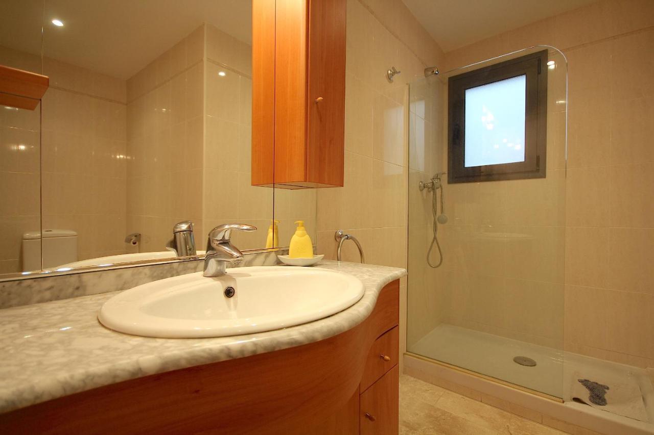 Ca l'Anna - Holiday Apartment Tremp Habitación foto